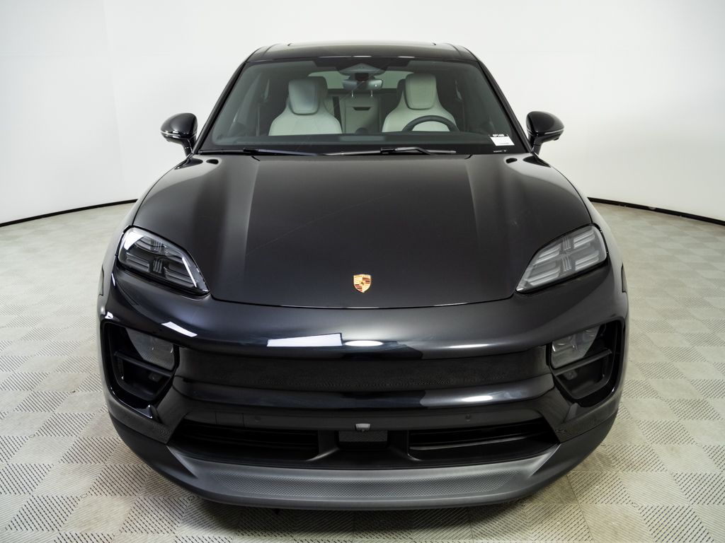 2026 Porsche Macan Electric 4 Image 2 of 39