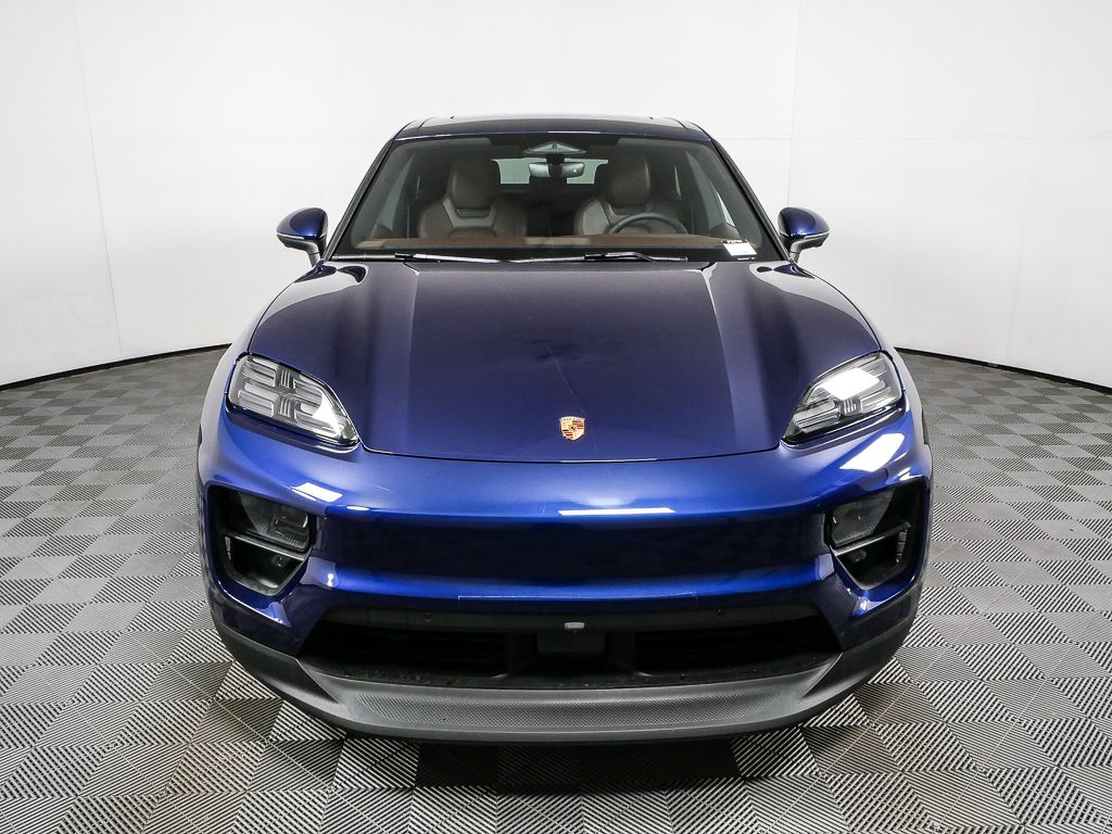 2026 Porsche Macan Electric Image 2 of 40