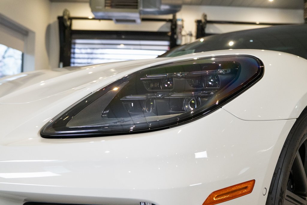 2026 Porsche Panamera 4 Image 42 of 43