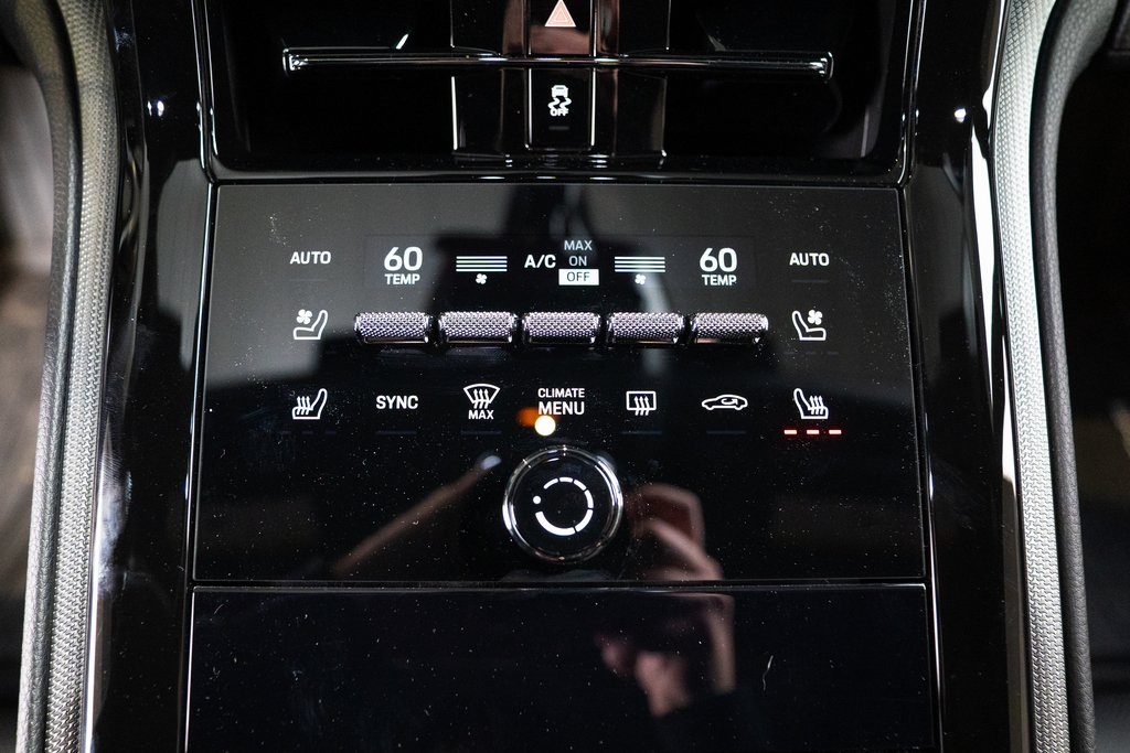 2026 Porsche Panamera 4 Image 43 of 43