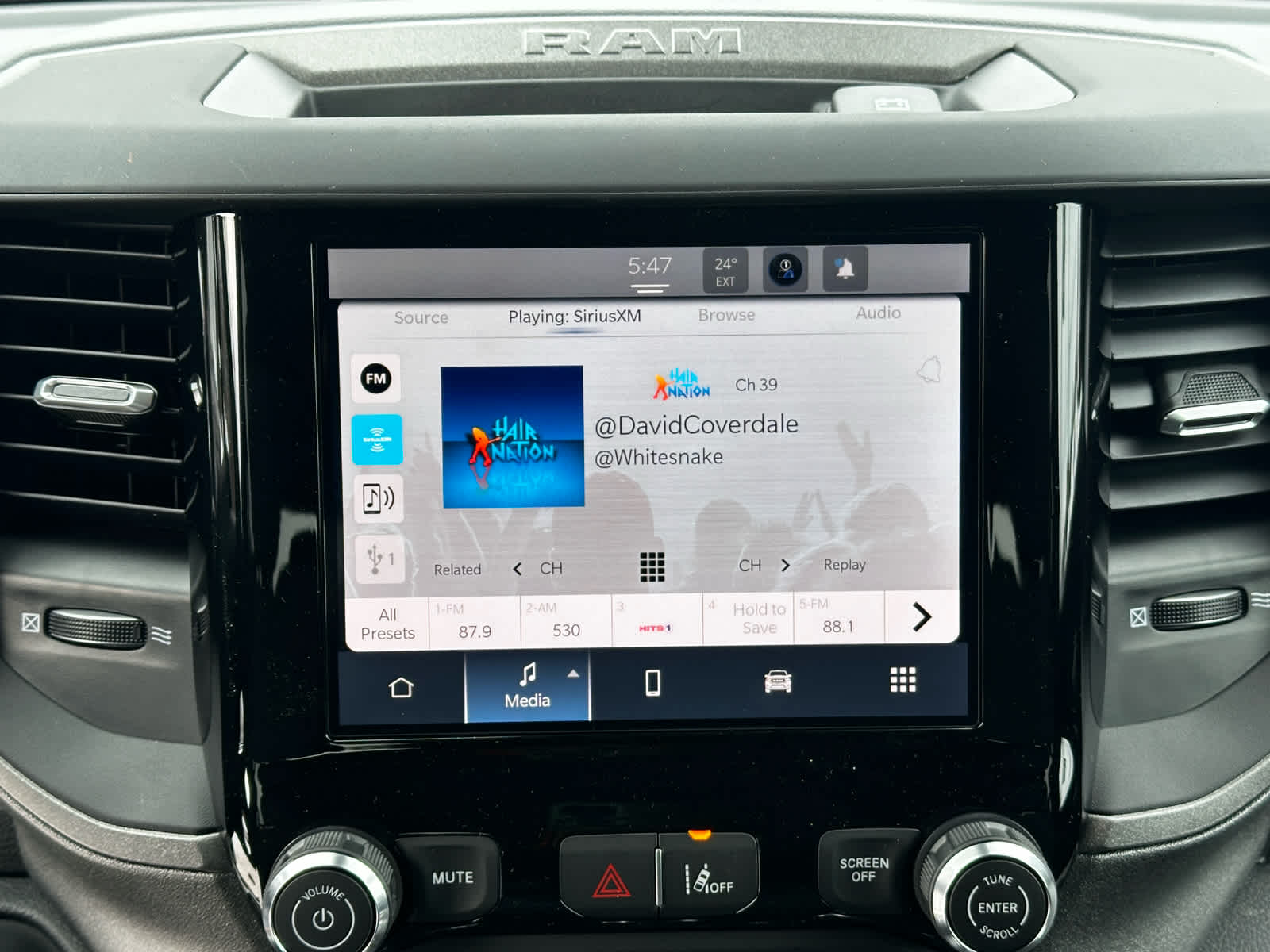 2026 Ram 1500 Tradesman Image 15 of 21