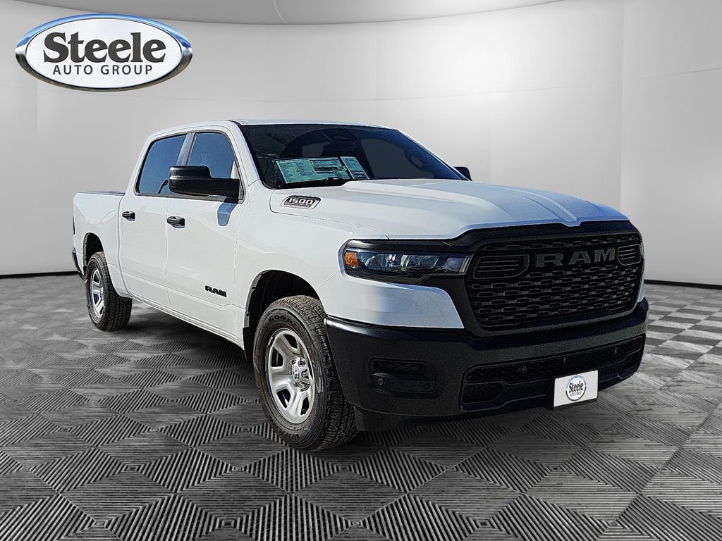 2026 Ram 1500 Tradesman Image 3 of 32