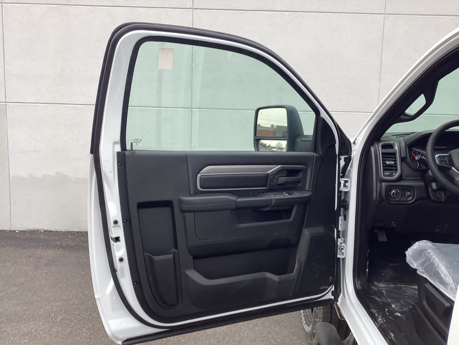 2026 Ram 2500 Tradesman Image 11 of 24