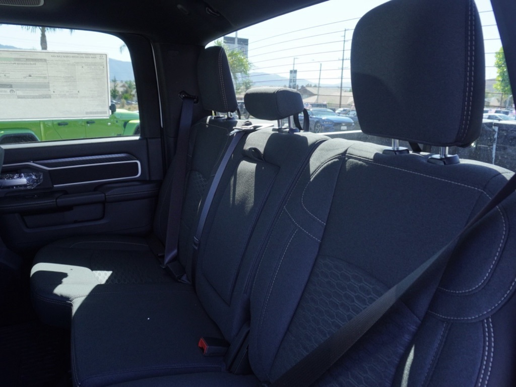 2026 Ram 2500 Big Horn Image 14 of 32