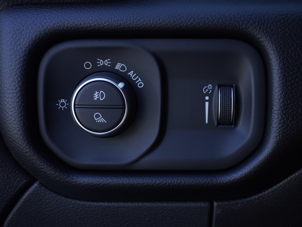 2026 Ram 2500 Big Horn Image 26 of 32