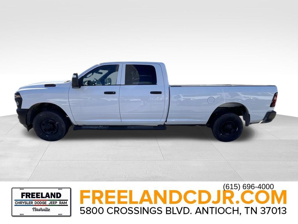 2026 Ram 2500 Tradesman Image 8 of 31