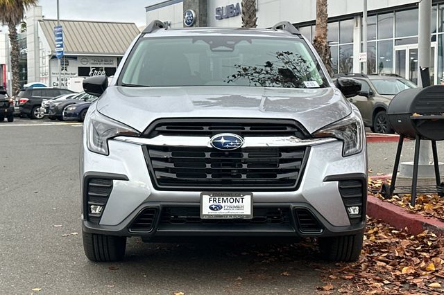 2026 Subaru Ascent Limited Image 2 of 23