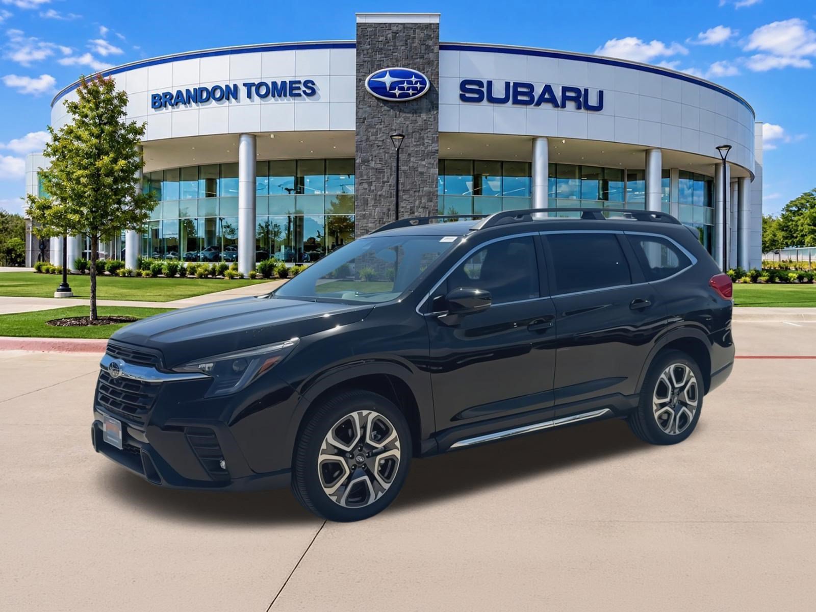 2026 Subaru Ascent Limited Image 2 of 28