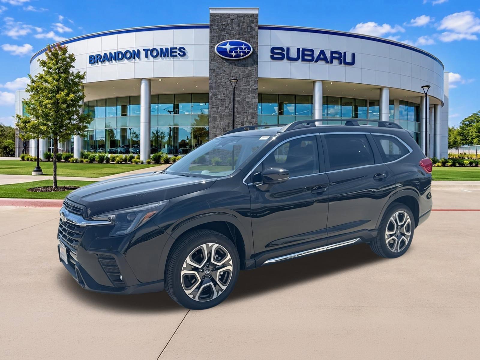 2026 Subaru Ascent Limited Image 1 of 28