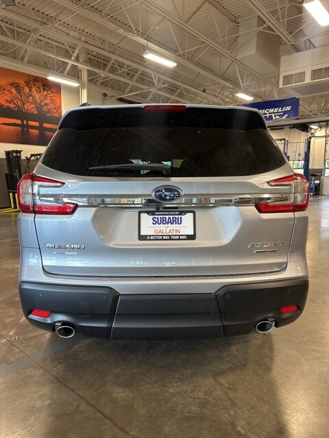 2026 Subaru Ascent Limited Image 17 of 20
