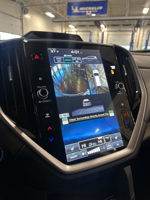 2026 Subaru Ascent Limited Image 14 of 20