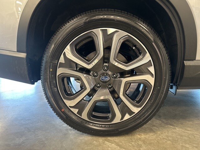 2026 Subaru Ascent Limited Image 8 of 20