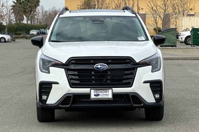2026 Subaru Ascent Limited Bronze Edition Image 2 of 25