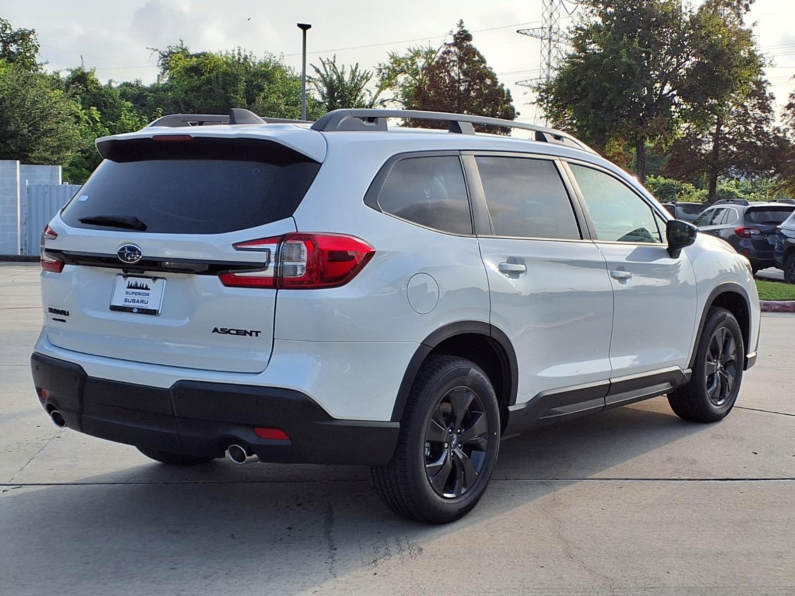 2026 Subaru Ascent Premium Image 3 of 20