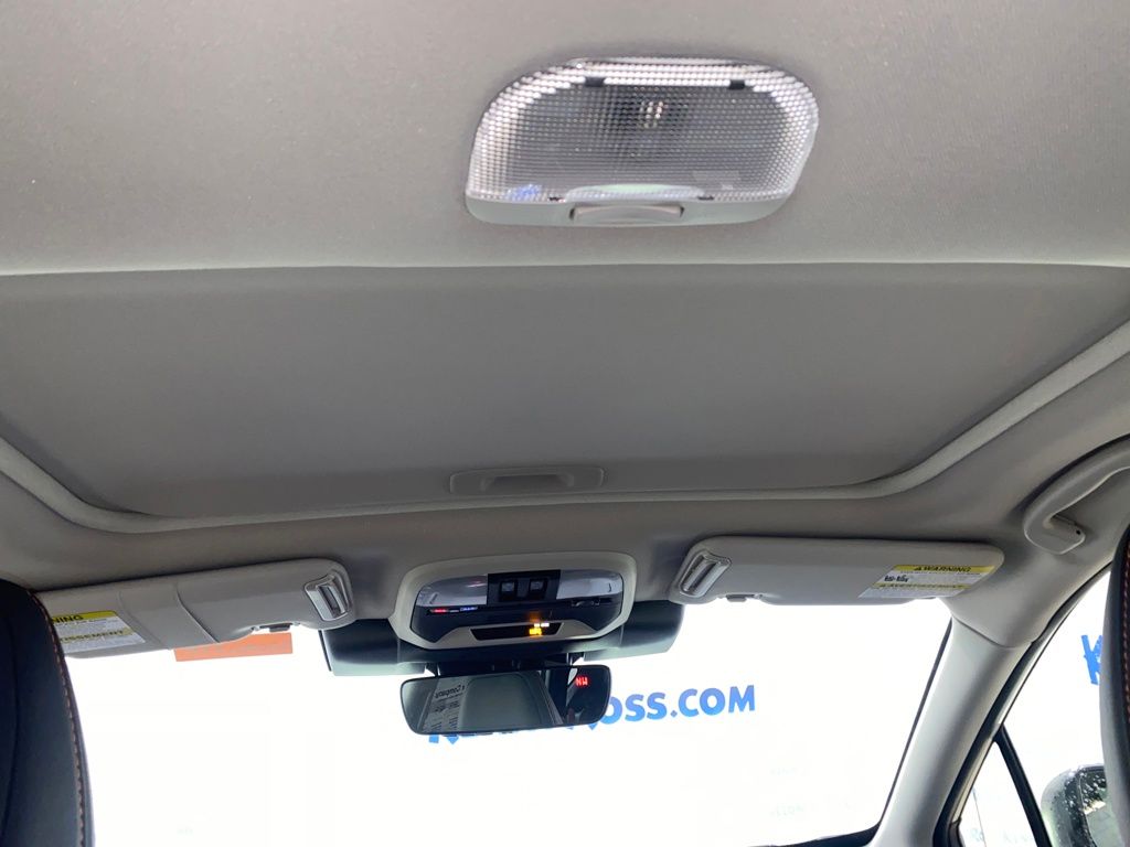 2026 Subaru Crosstrek Limited Hybrid Image 23 of 27