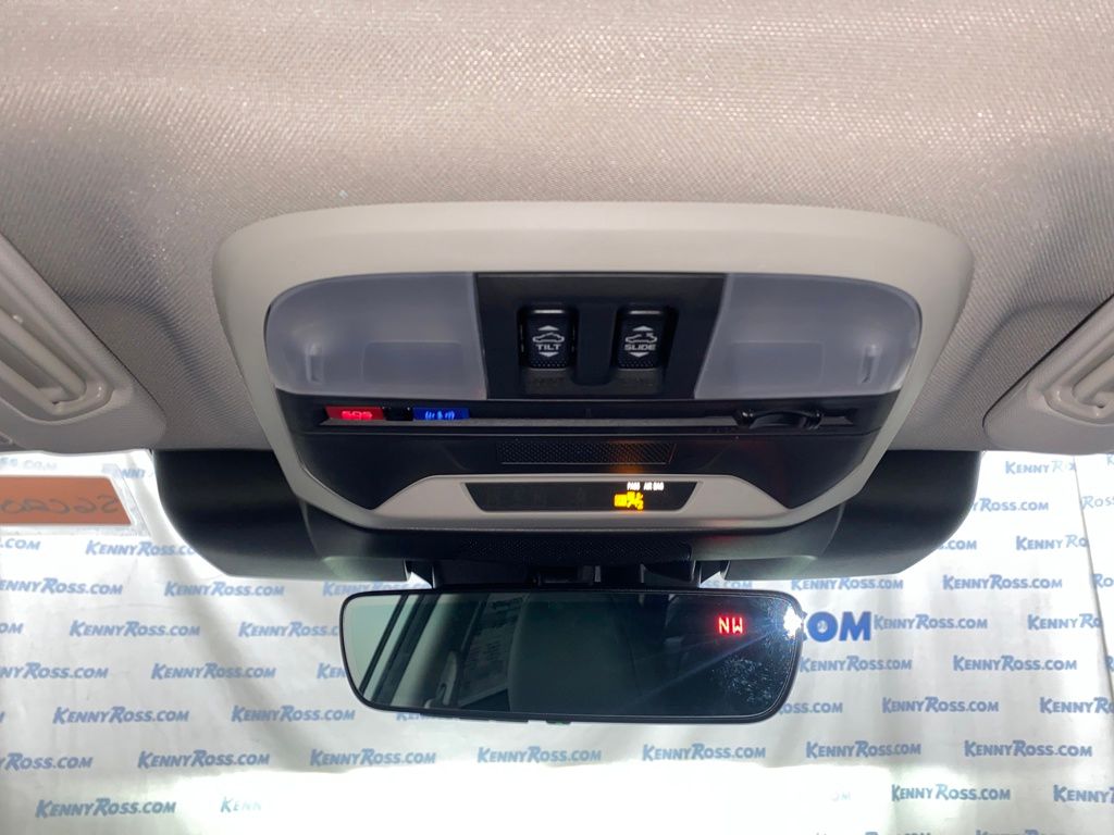 2026 Subaru Crosstrek Limited Hybrid Image 25 of 27