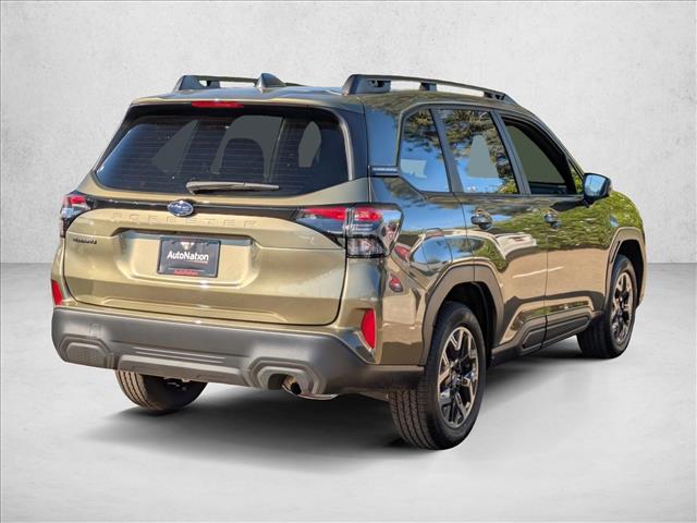 2026 Subaru Forester Premium Image 3 of 17