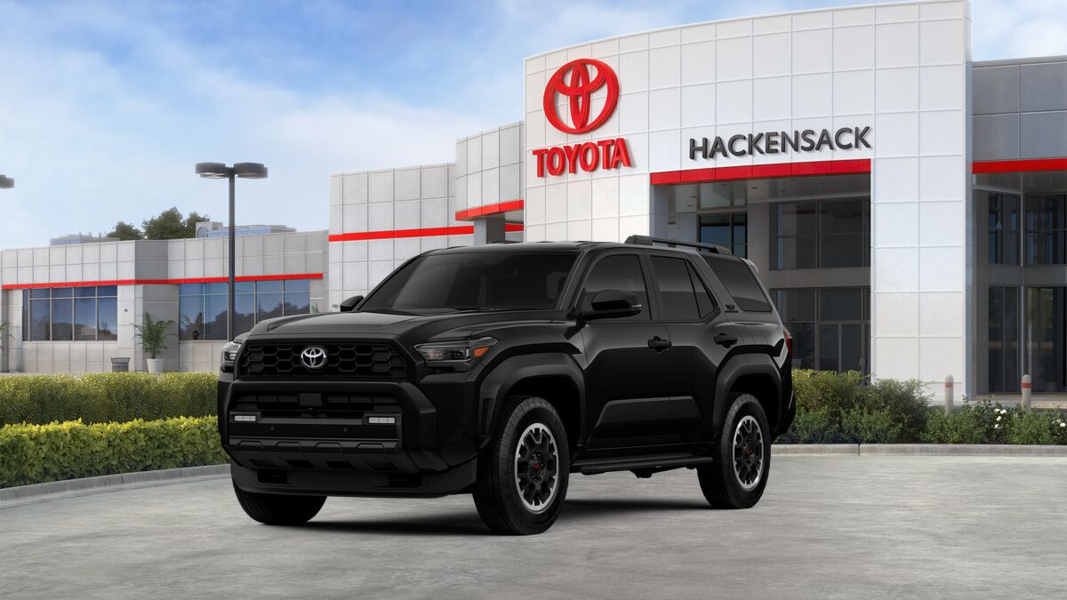 2026 Toyota 4Runner TRD Off Road Image 2 of 22