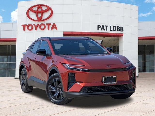 2026 Toyota C-HR SE Image 1 of 22
