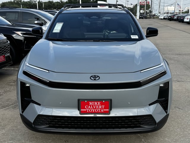 2026 Toyota C-HR SE Image 1 of 21