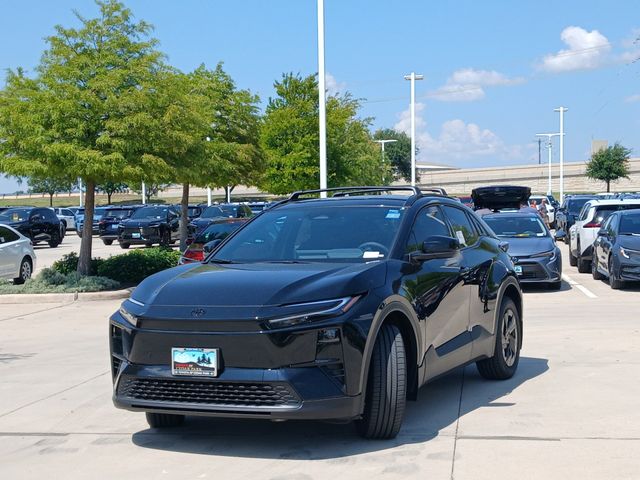 2026 Toyota C-HR SE Image 1 of 25