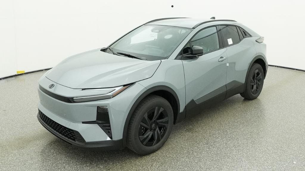 2026 Toyota C-HR SE Image 3 of 54