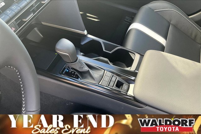 2026 Toyota Camry SE Image 12 of 19