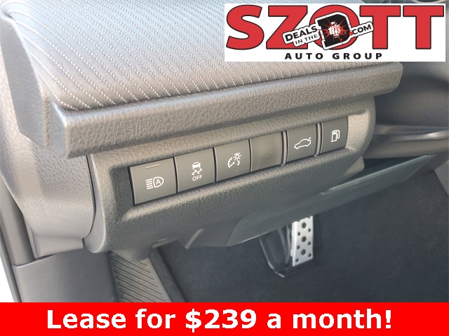 2026 Toyota Camry SE Image 31 of 33