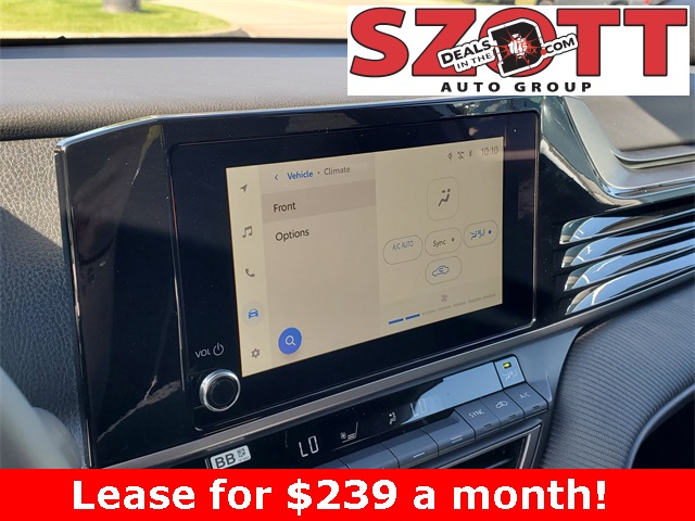 2026 Toyota Camry SE Image 19 of 33