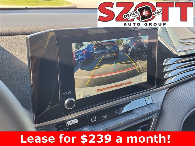 2026 Toyota Camry SE Image 16 of 33