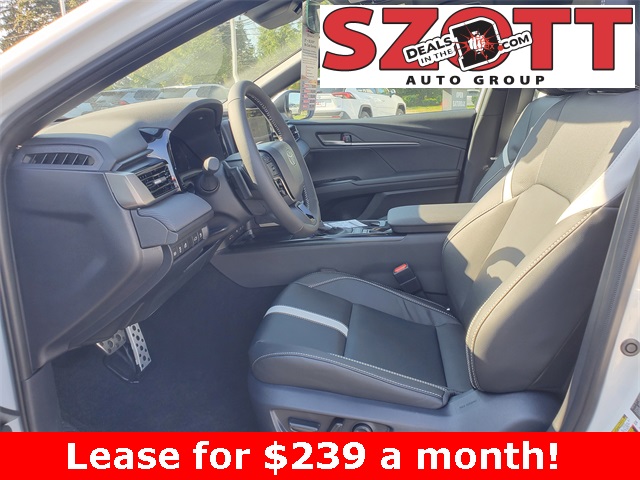 2026 Toyota Camry SE Image 8 of 33