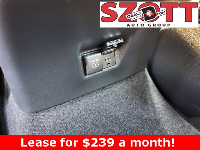 2026 Toyota Camry SE Image 23 of 33