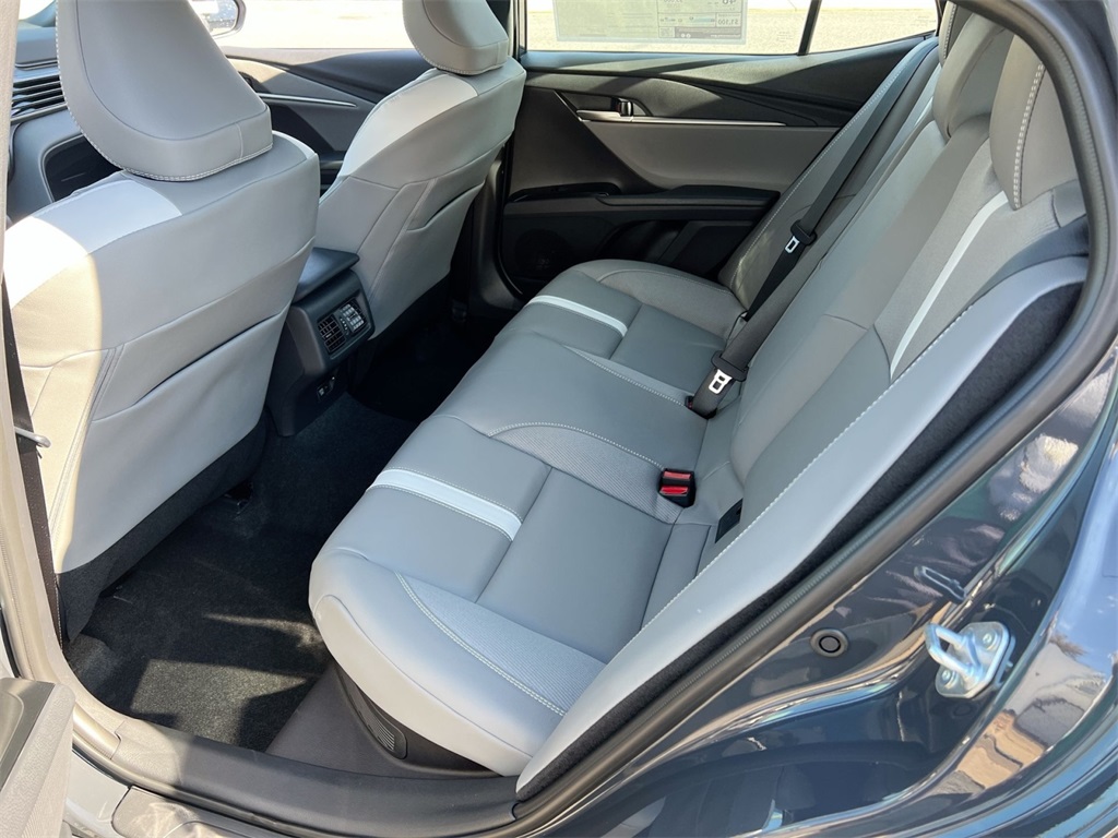 2026 Toyota Camry SE Image 13 of 30