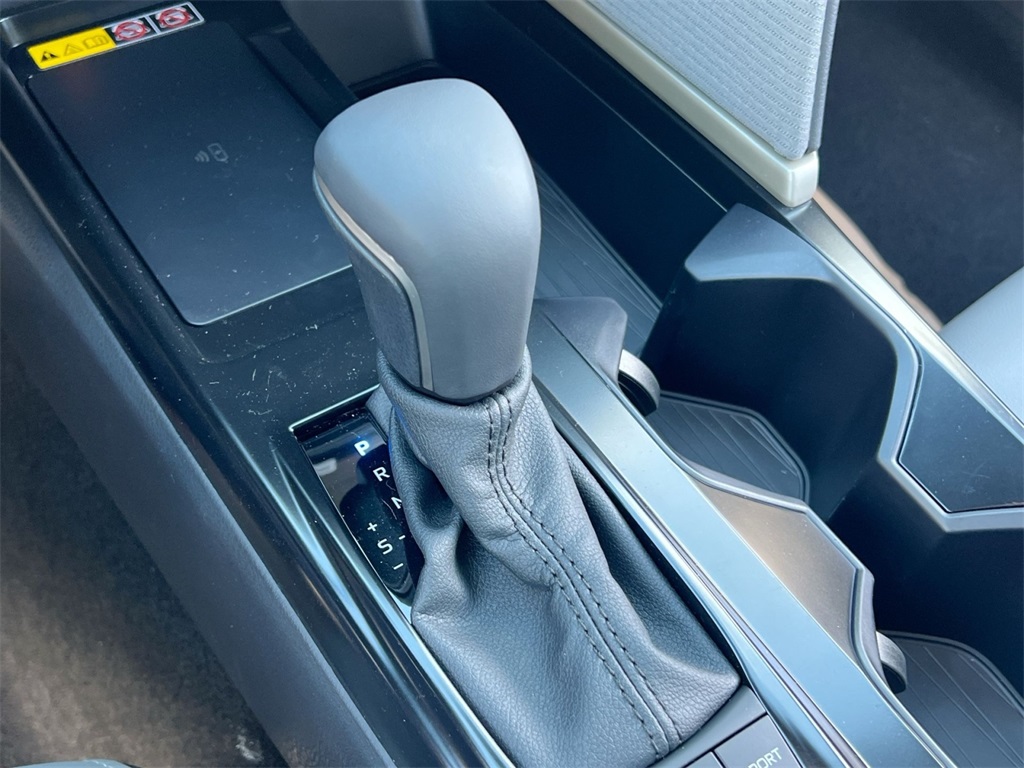 2026 Toyota Camry SE Image 21 of 30