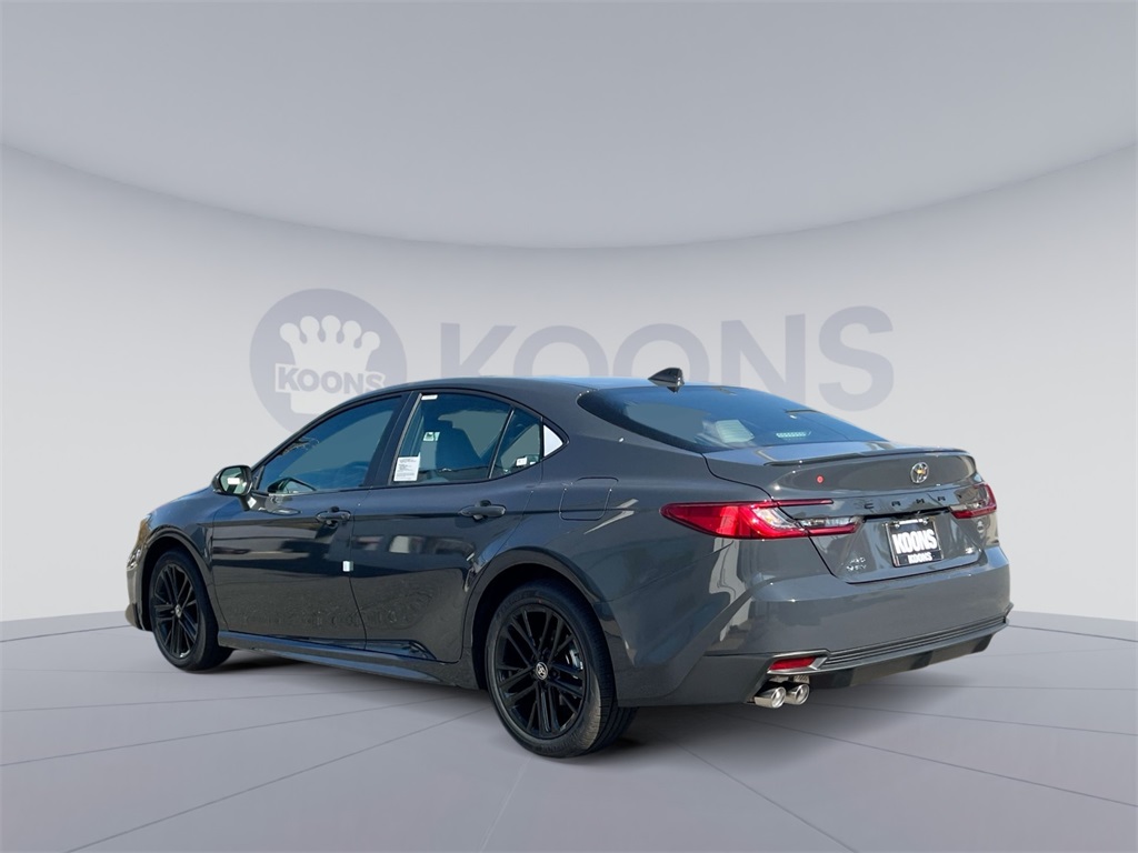 2026 Toyota Camry SE Image 7 of 30