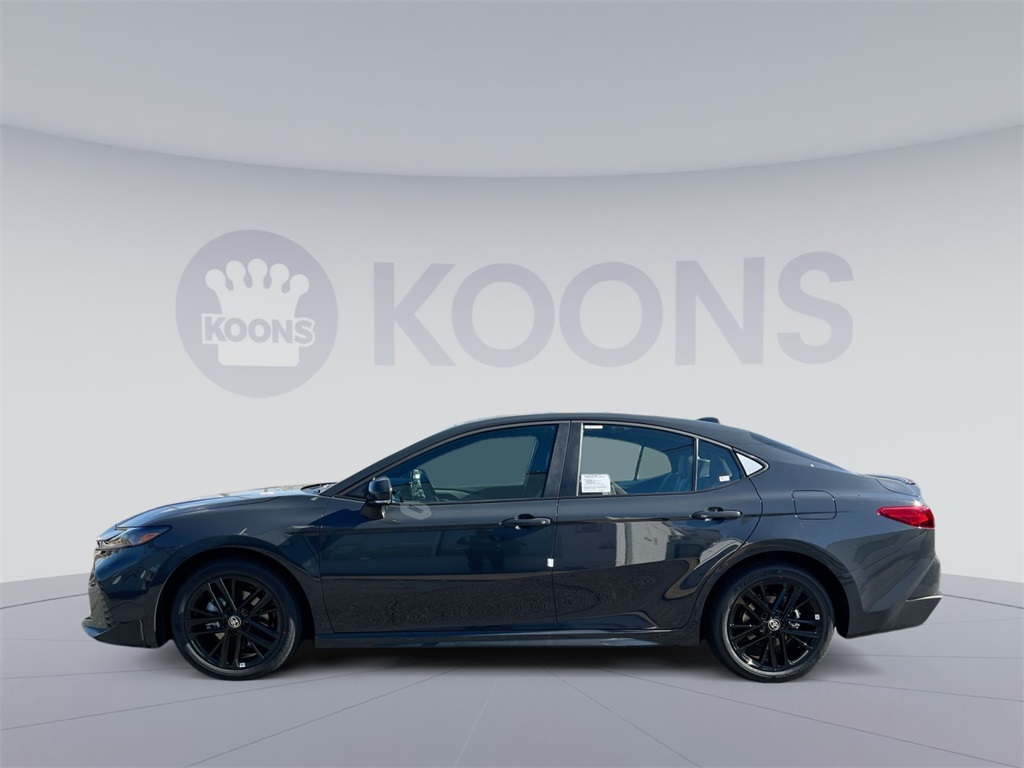 2026 Toyota Camry SE Image 8 of 30