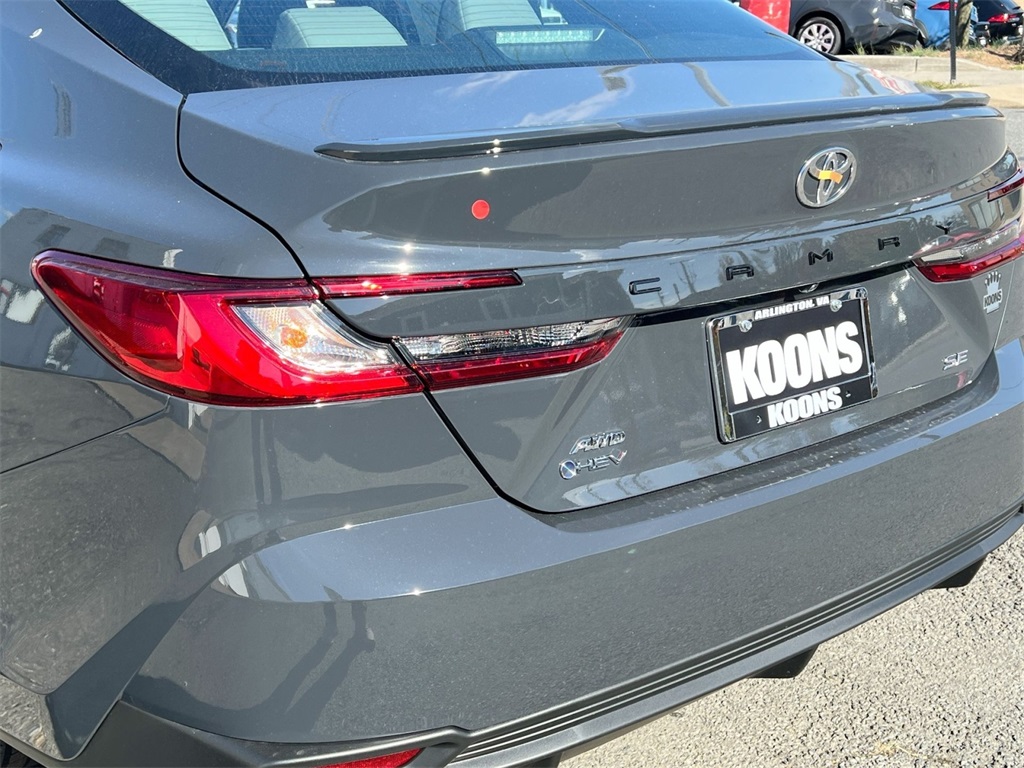 2026 Toyota Camry SE Image 27 of 30