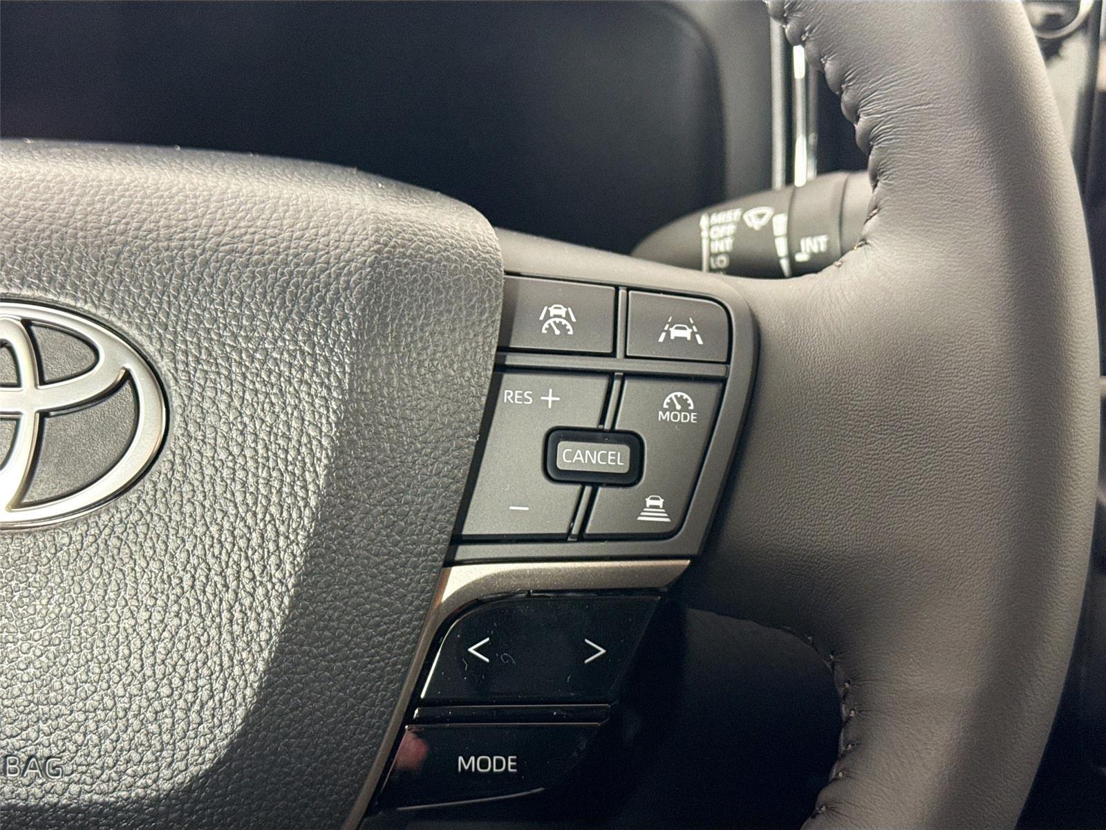 2026 Toyota Camry XLE Image 34 of 44