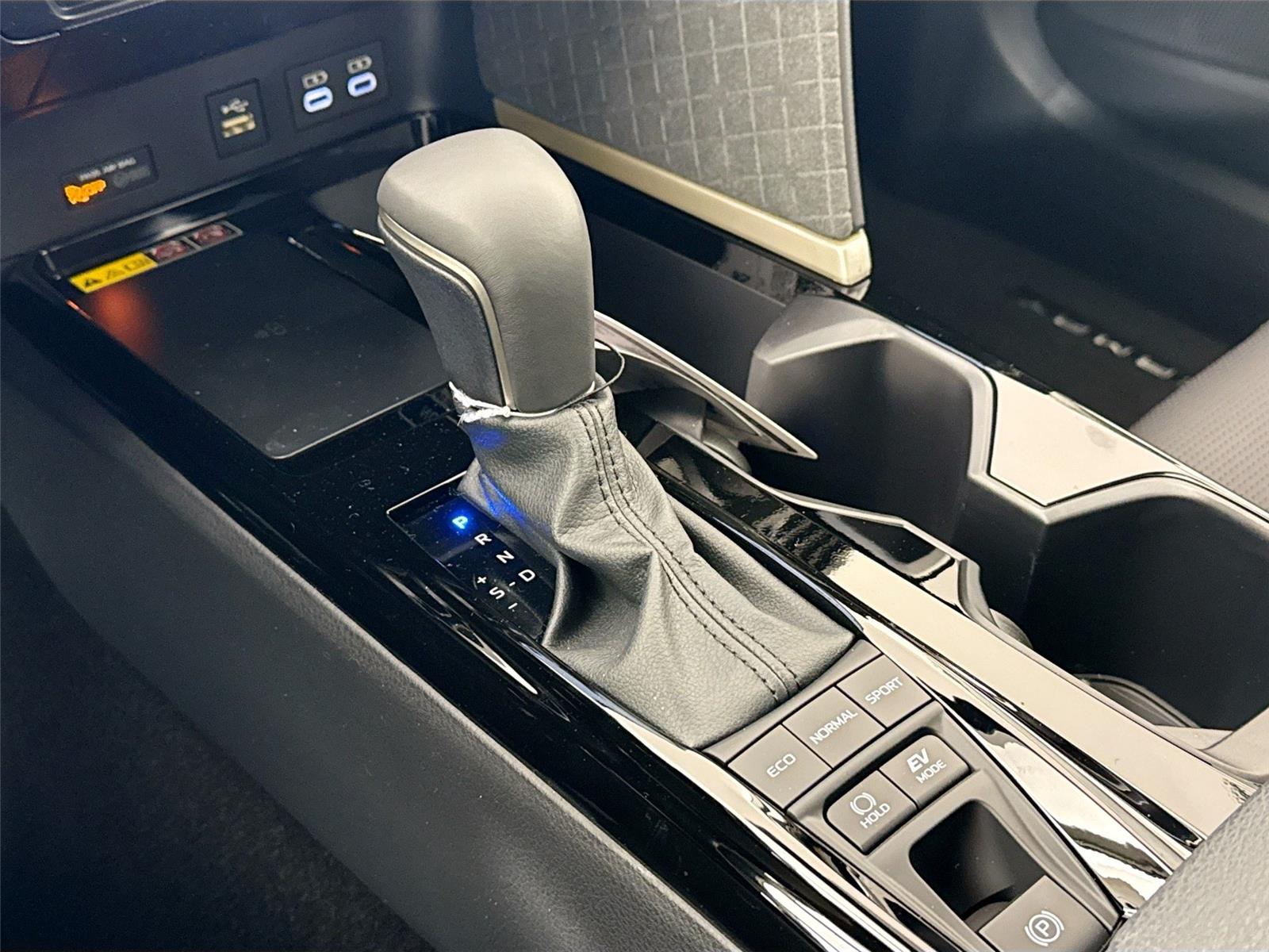 2026 Toyota Camry XLE Image 26 of 44