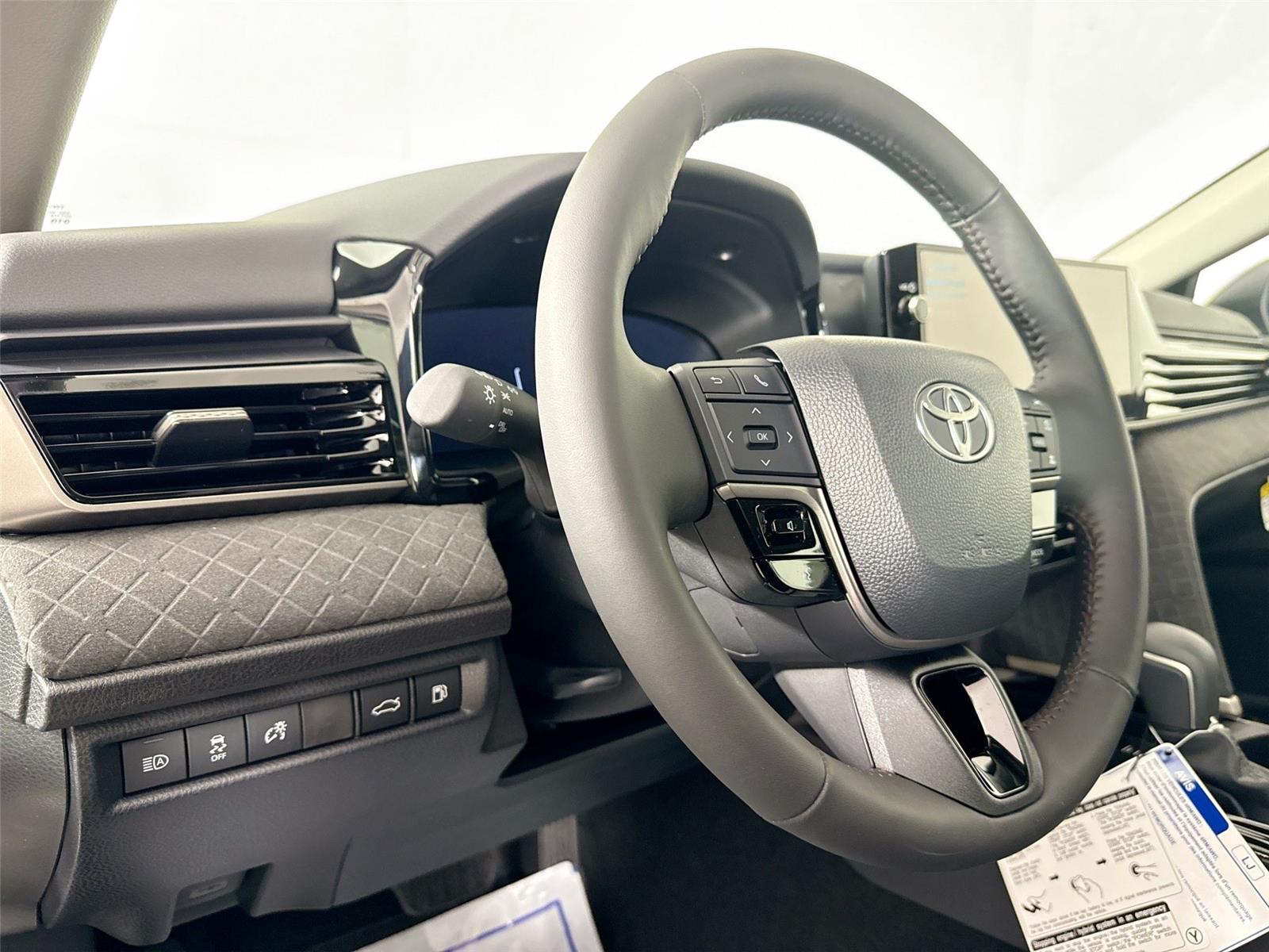 2026 Toyota Camry XLE Image 17 of 44