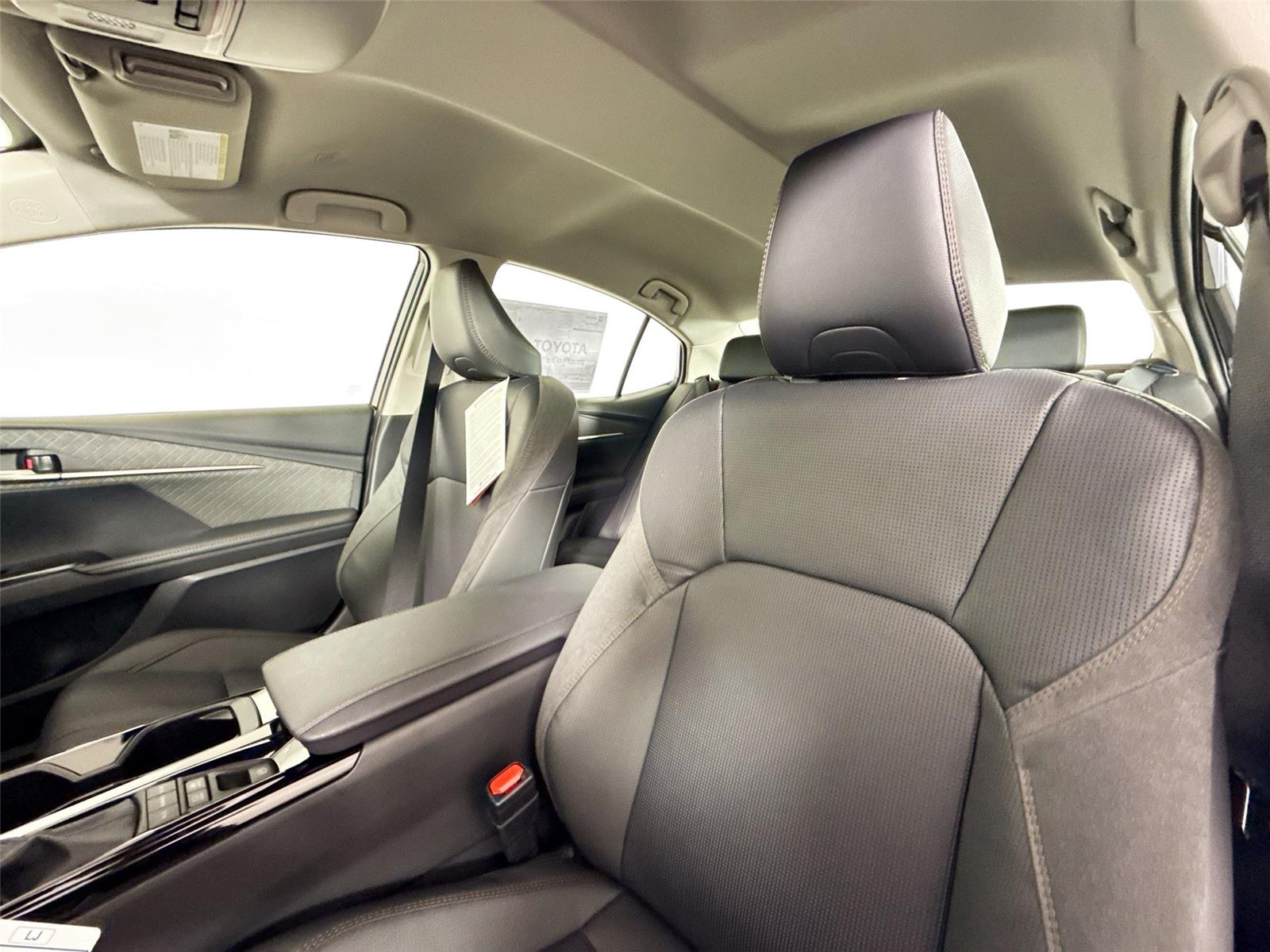 2026 Toyota Camry XLE Image 15 of 44