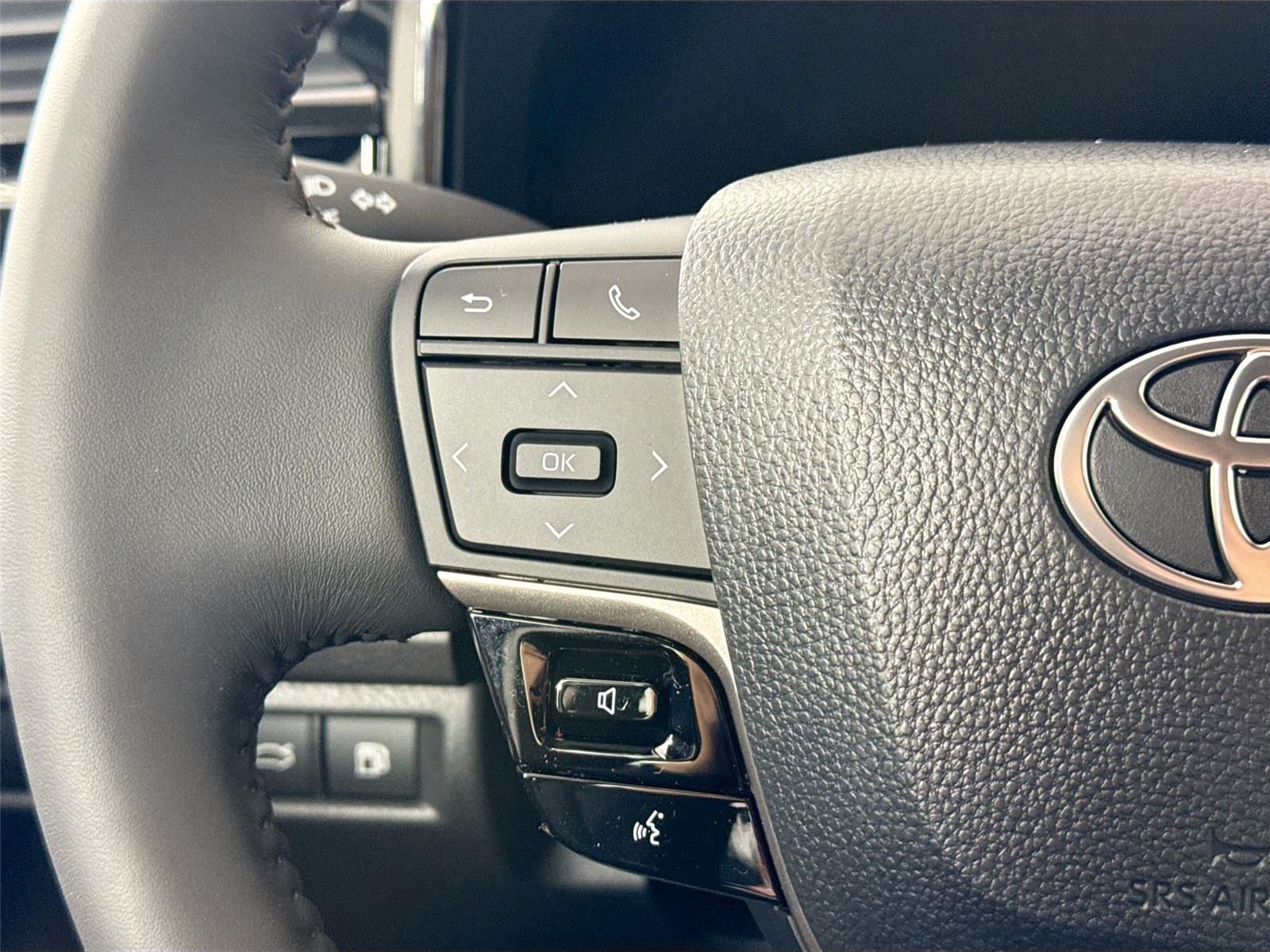 2026 Toyota Camry XLE Image 41 of 44