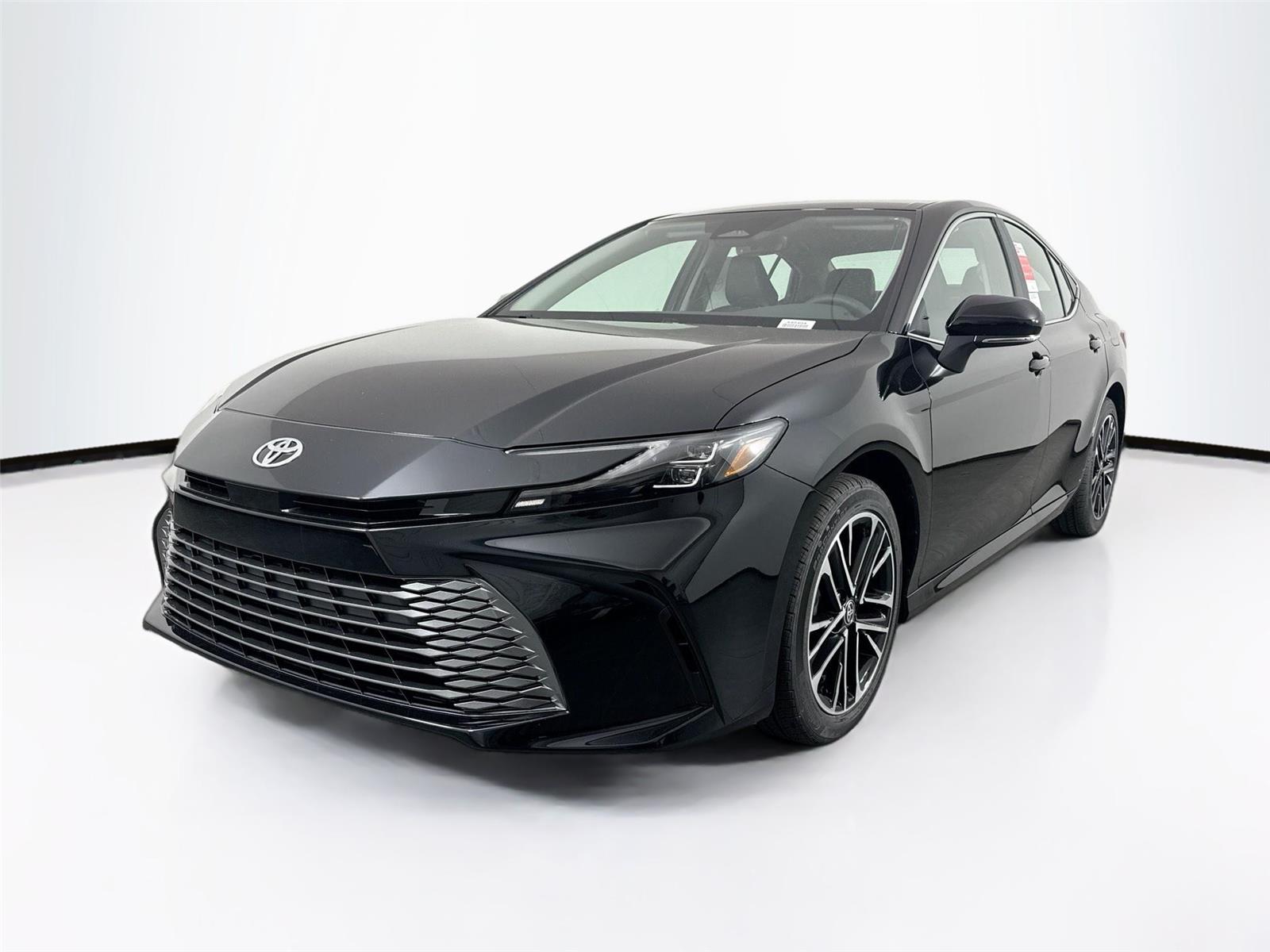 2026 Toyota Camry XLE Image 1 of 44