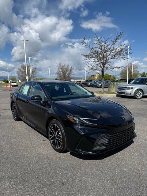 2026 Toyota Camry XLE Image 3 of 38