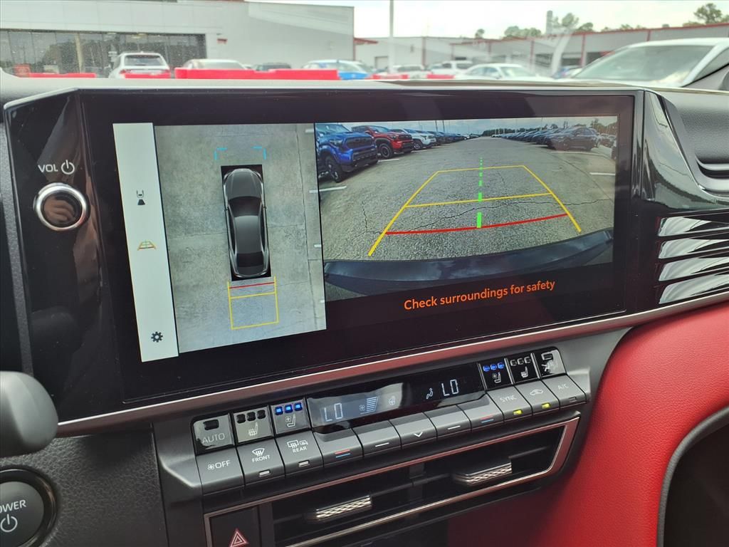 2026 Toyota Camry XSE Image 8 of 14