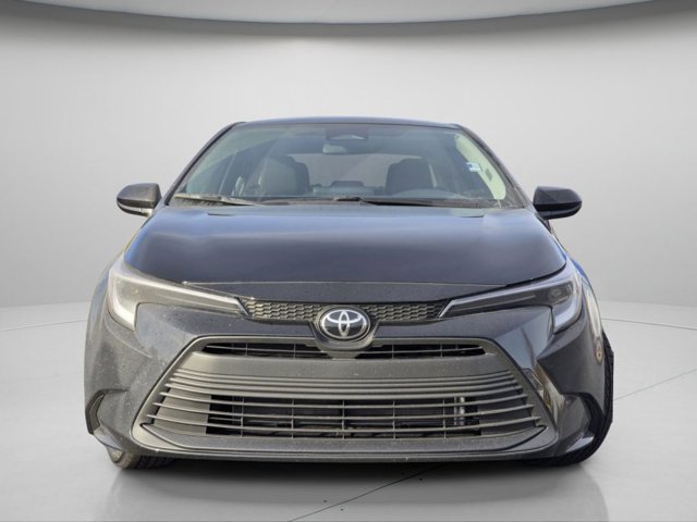 2026 Toyota Corolla Hybrid LE Image 2 of 29