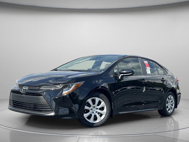 2026 Toyota Corolla LE Image 2 of 28