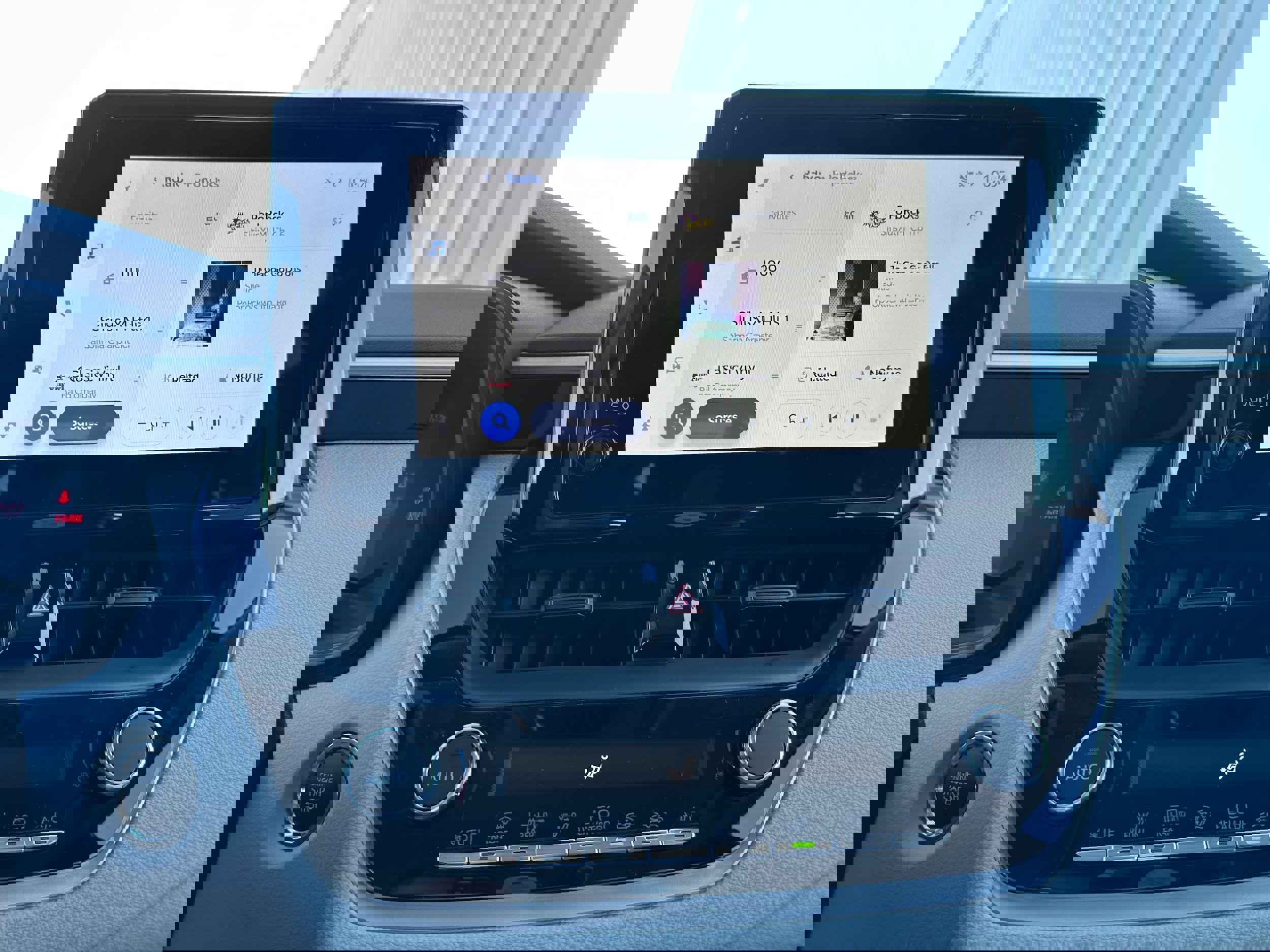 2026 Toyota Corolla LE Image 17 of 28