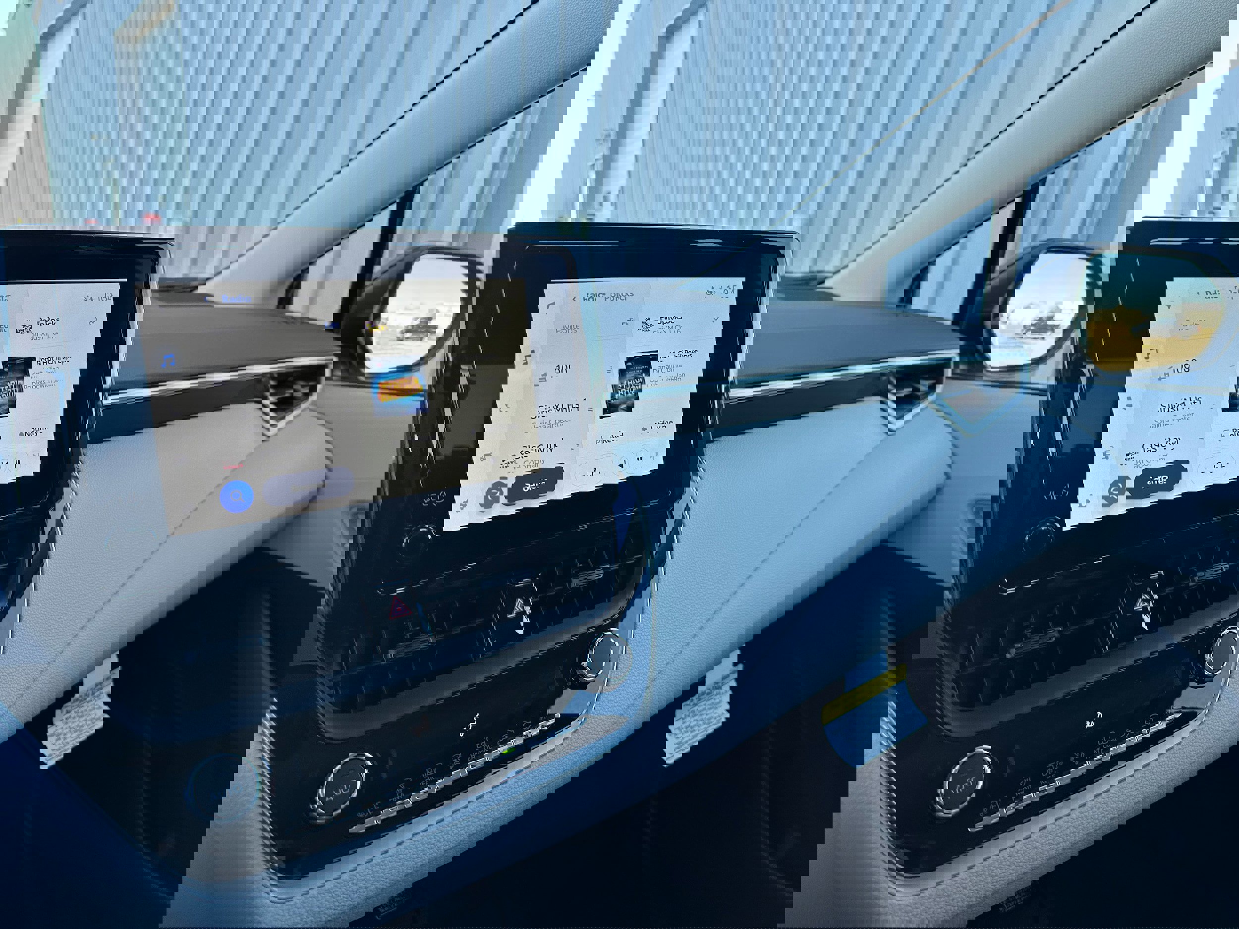 2026 Toyota Corolla LE Image 14 of 28