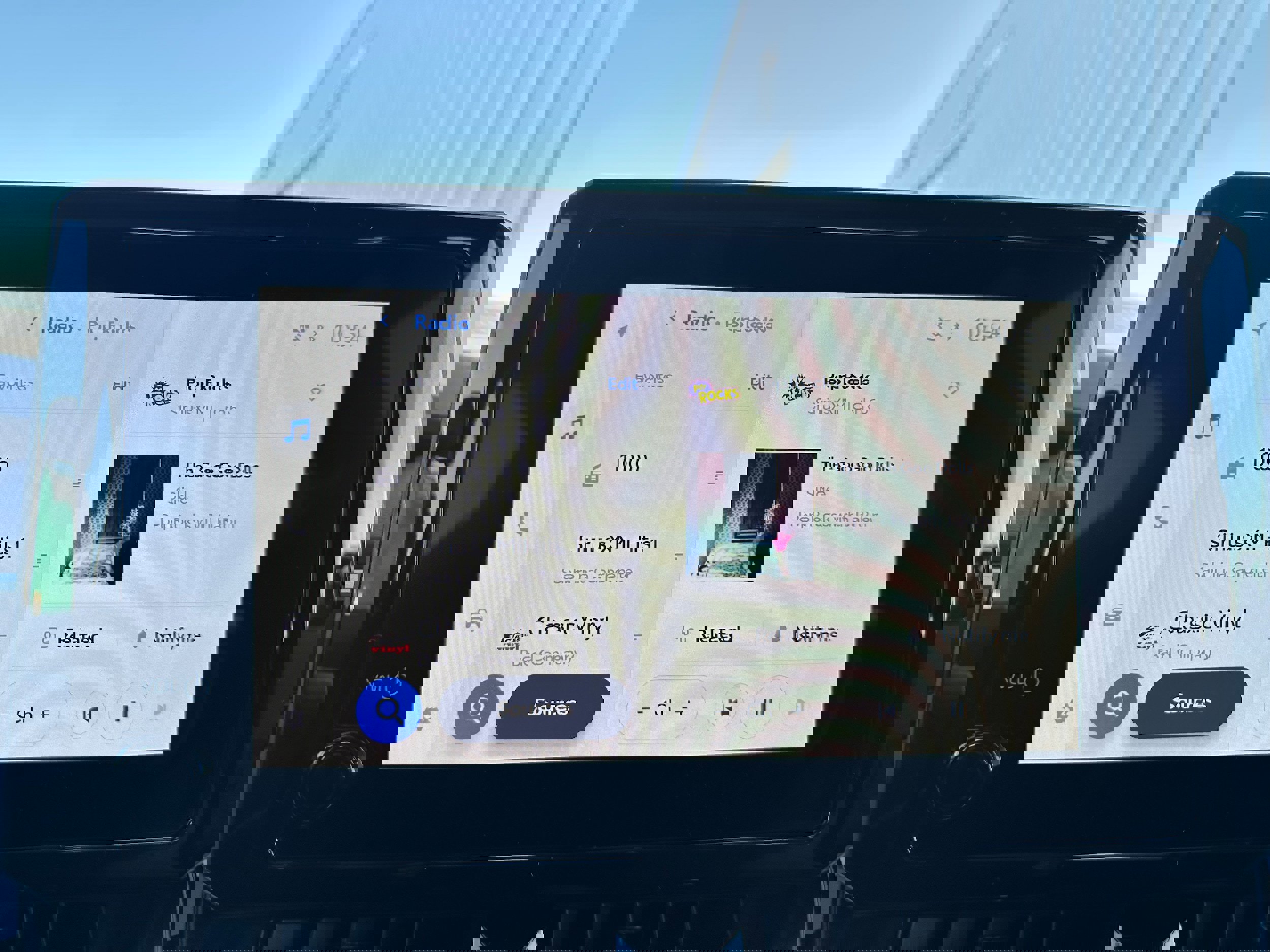 2026 Toyota Corolla LE Image 19 of 28